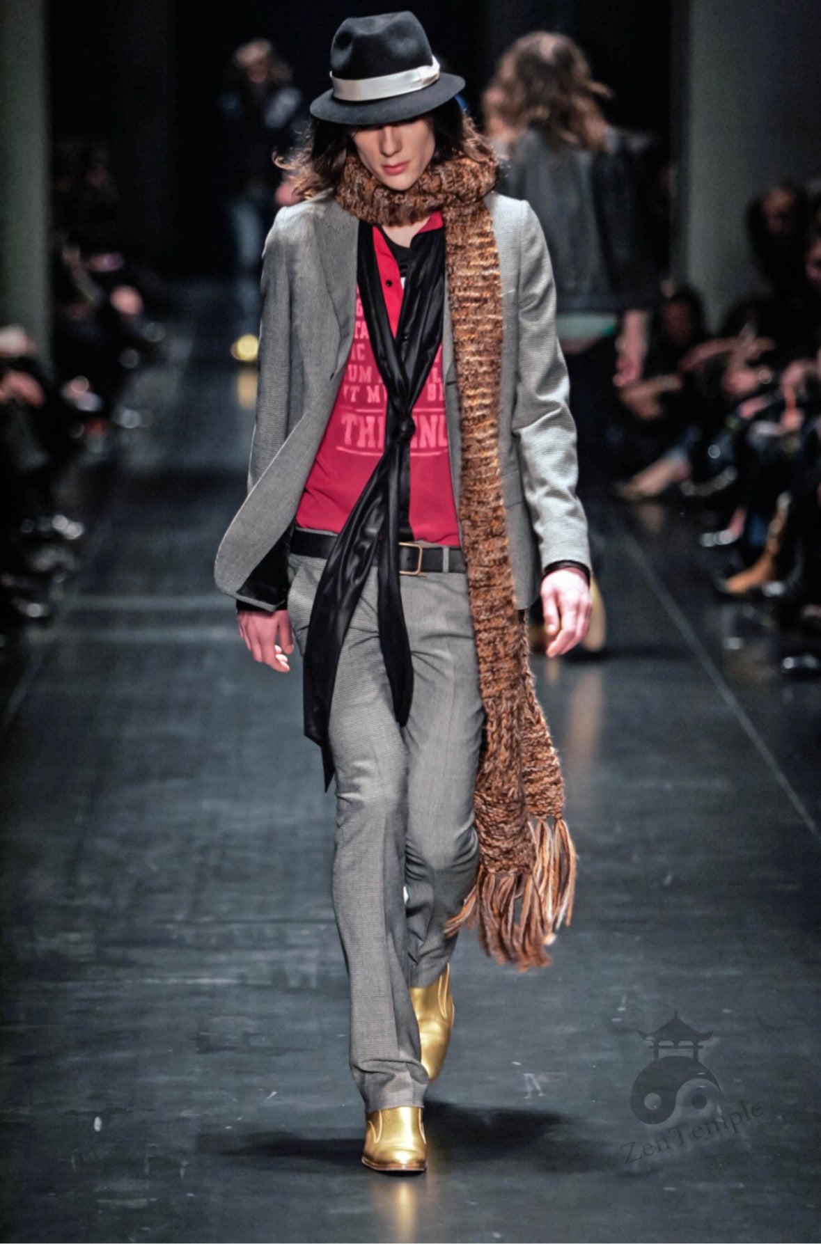 Dior Homme AW05 “In The Morning” houndstooth suit