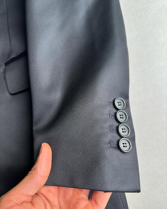 Dior Homme SS03 “follow me” silk slit blazer
