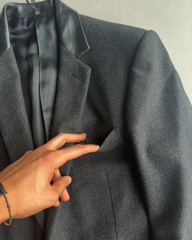 Dior Homme AW01 “Solitaire” leather collar blazer