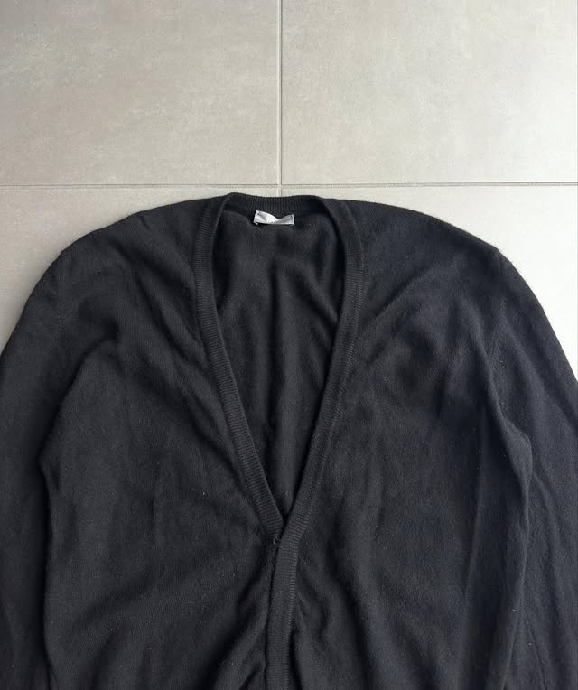 Dior Homme AW01 “Solitaire” deep v-neck cashmere sweater