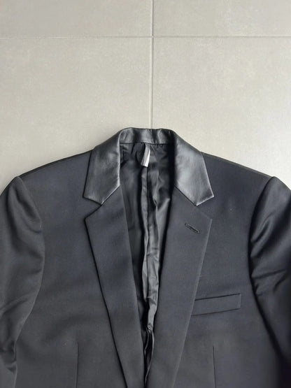 Dior Homme AW04 “Victim of the crime” Leather collar blazer