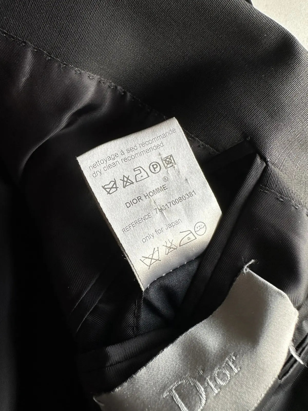 Dior Homme AW07 "navigate" shiny full suit