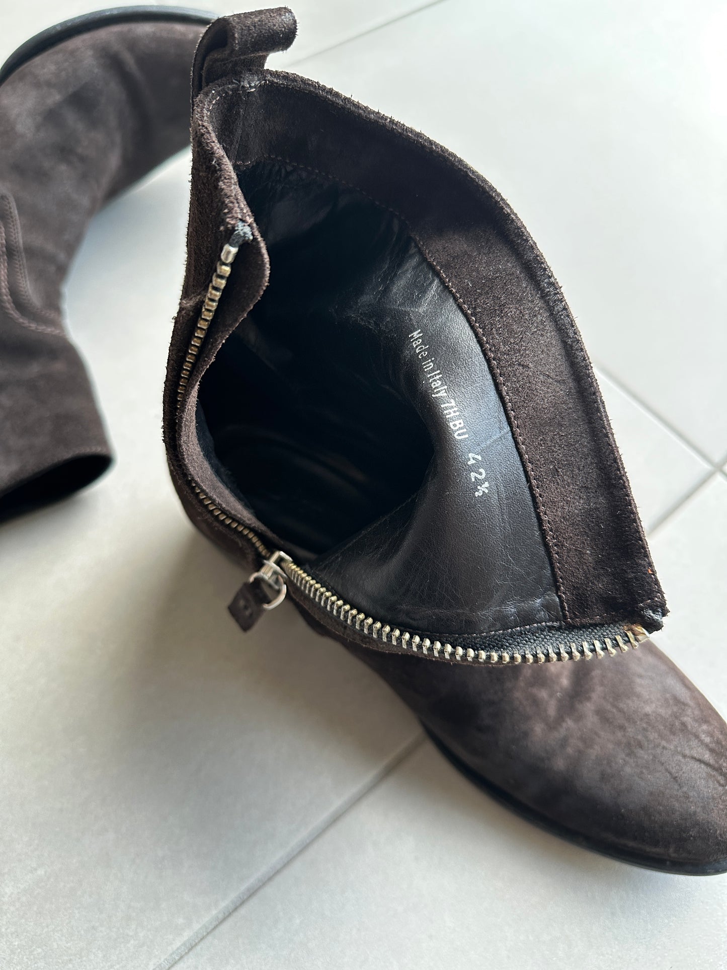 Dior Homme AW07 “Navigate” Cuban heel suede western boots