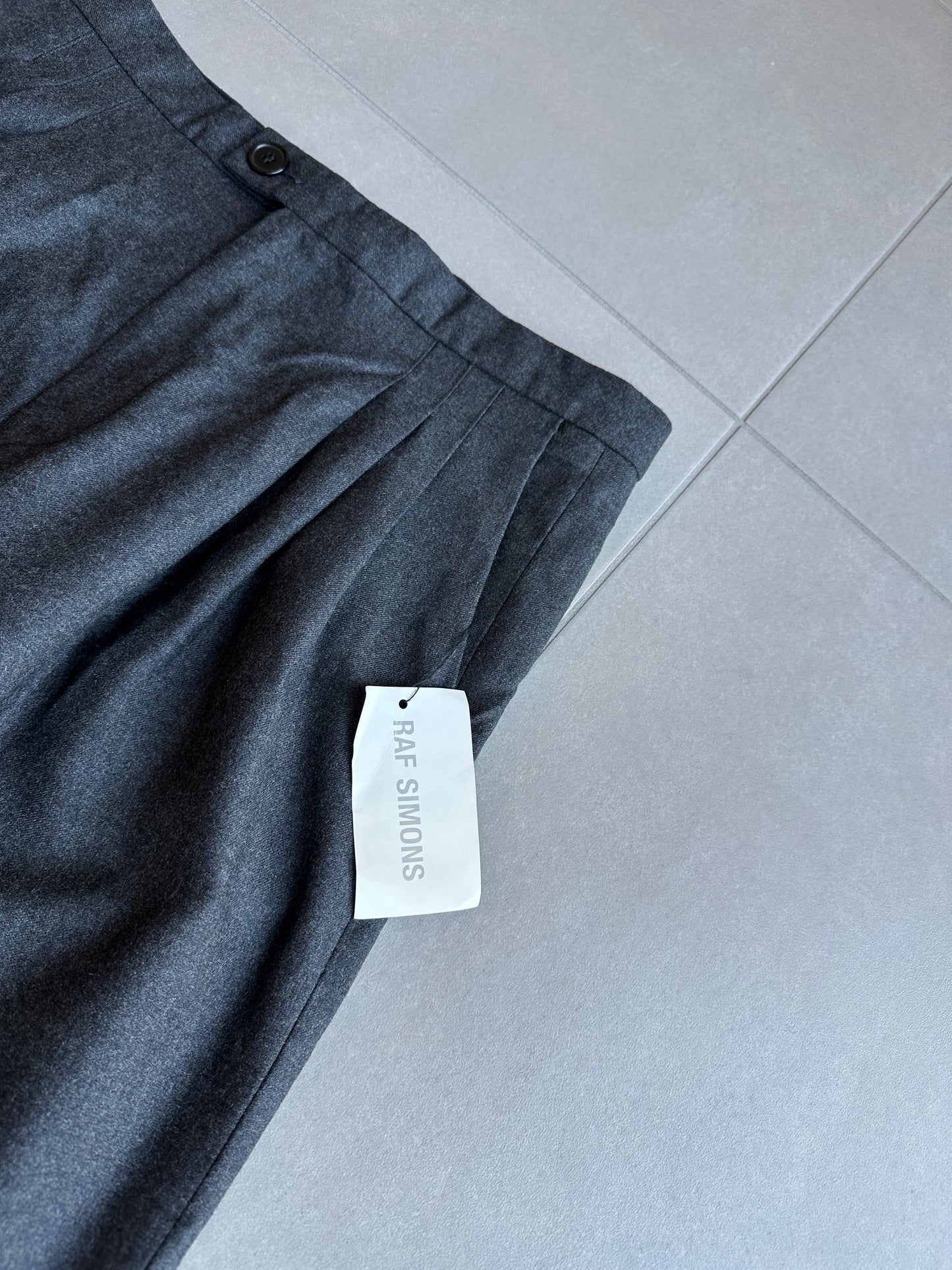 Raf Simons AW99 darted baggy wool trousers BNWT