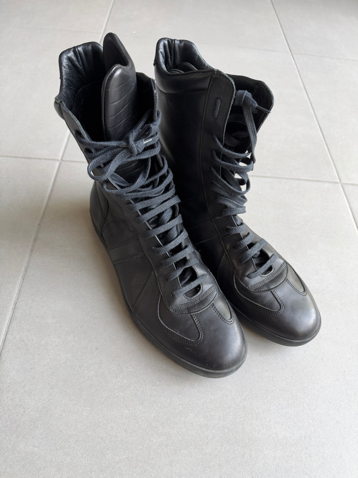 Dior Homme AW03 “Luster” High-top boxer leather sneakers