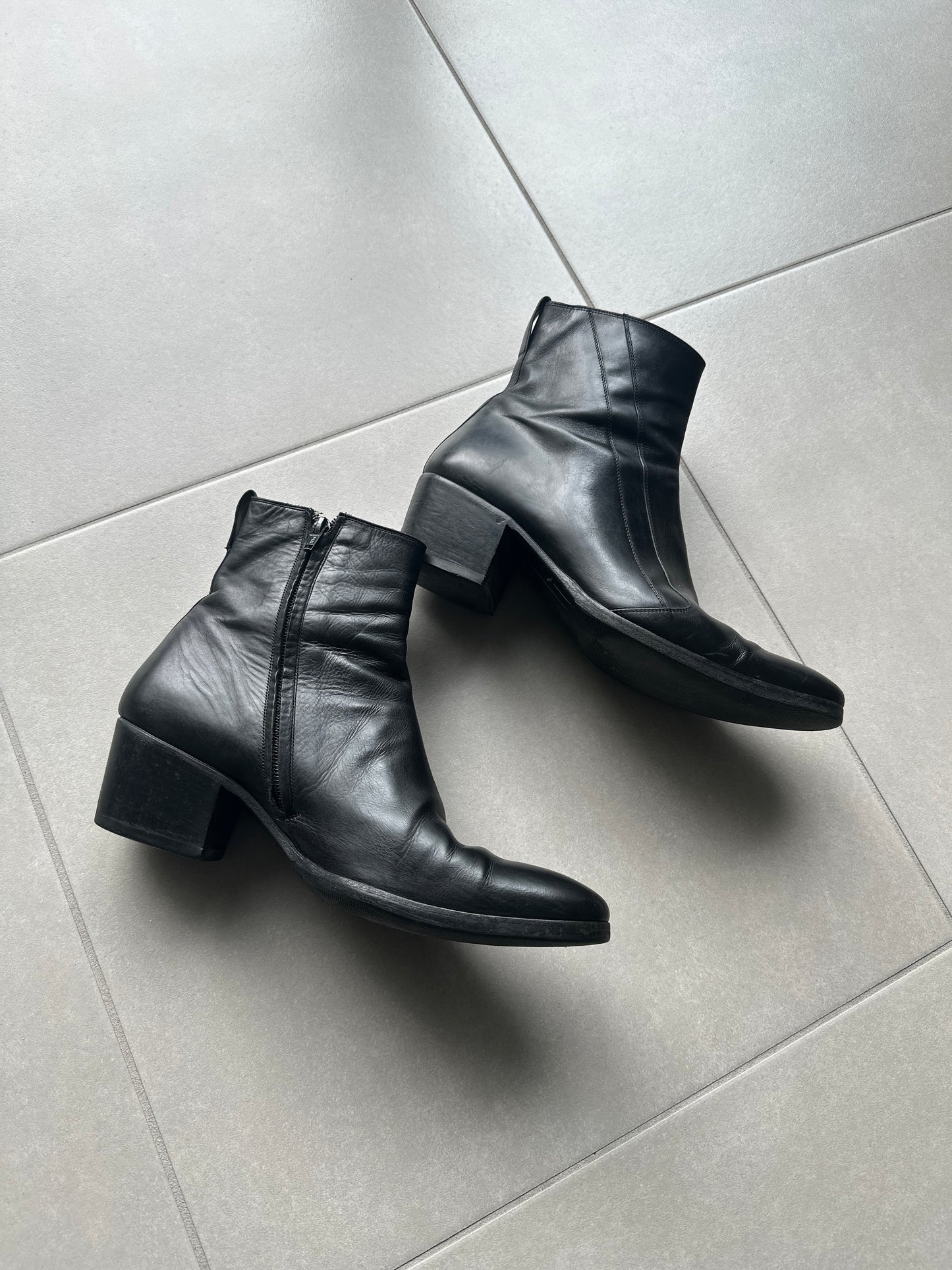 Dior Homme AW05 “in the morning” 6.5 cm Cuban heel boots