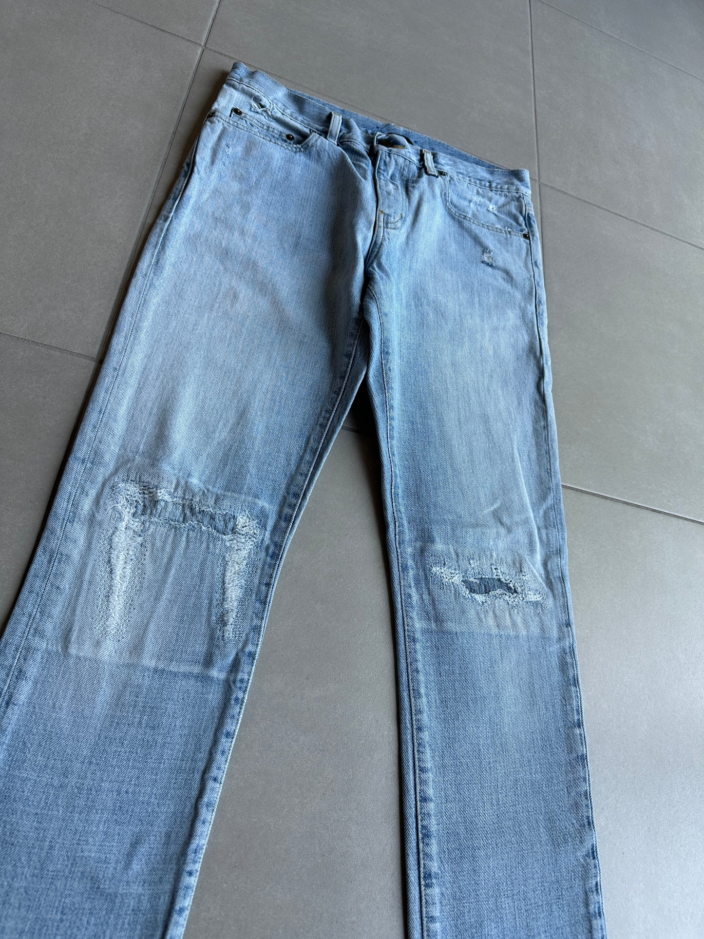 Saint Laurent Paris AW15 D02  distressed Denim