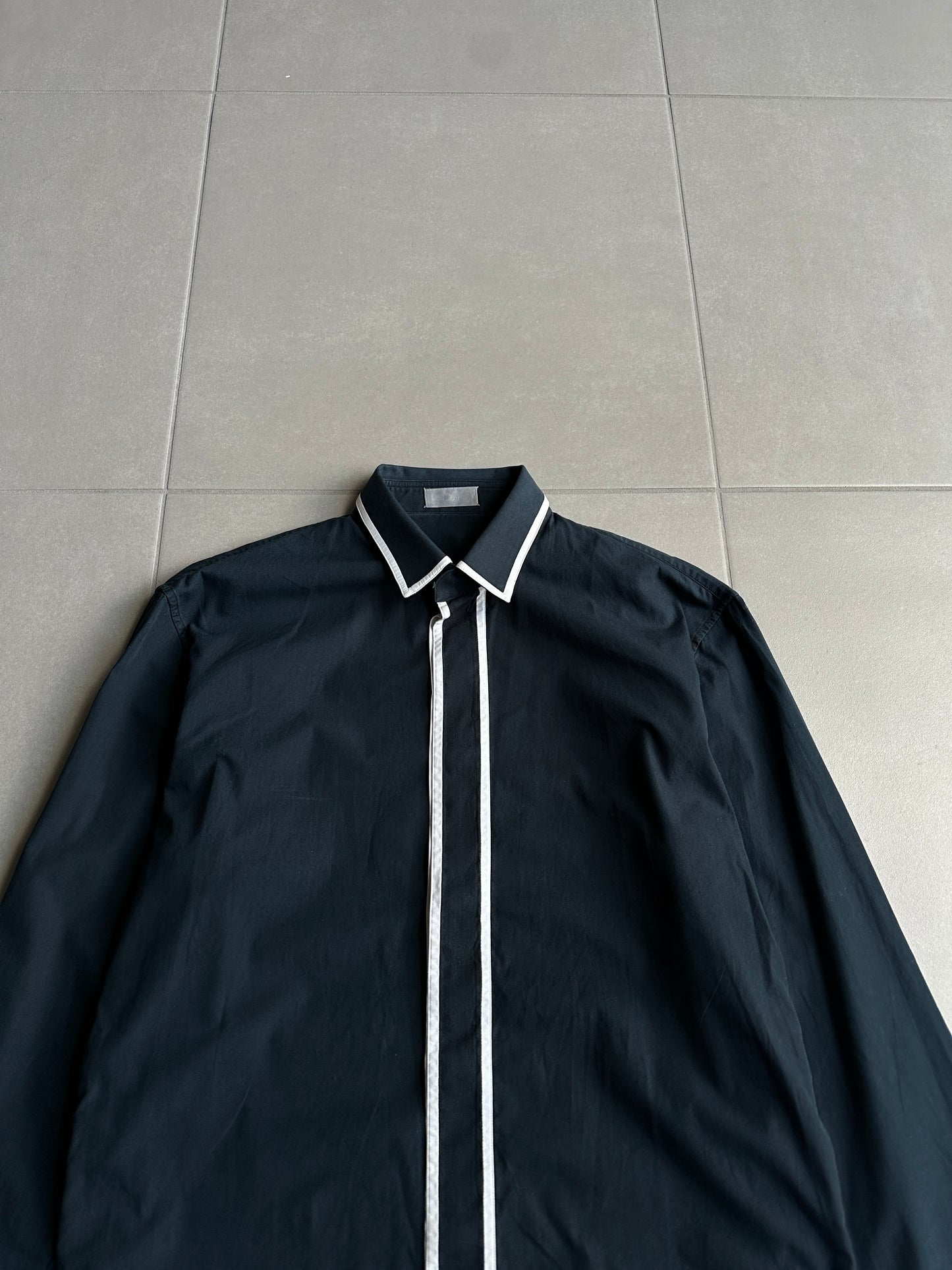 Dior Homme AW02 "reflexion" Contrast button up