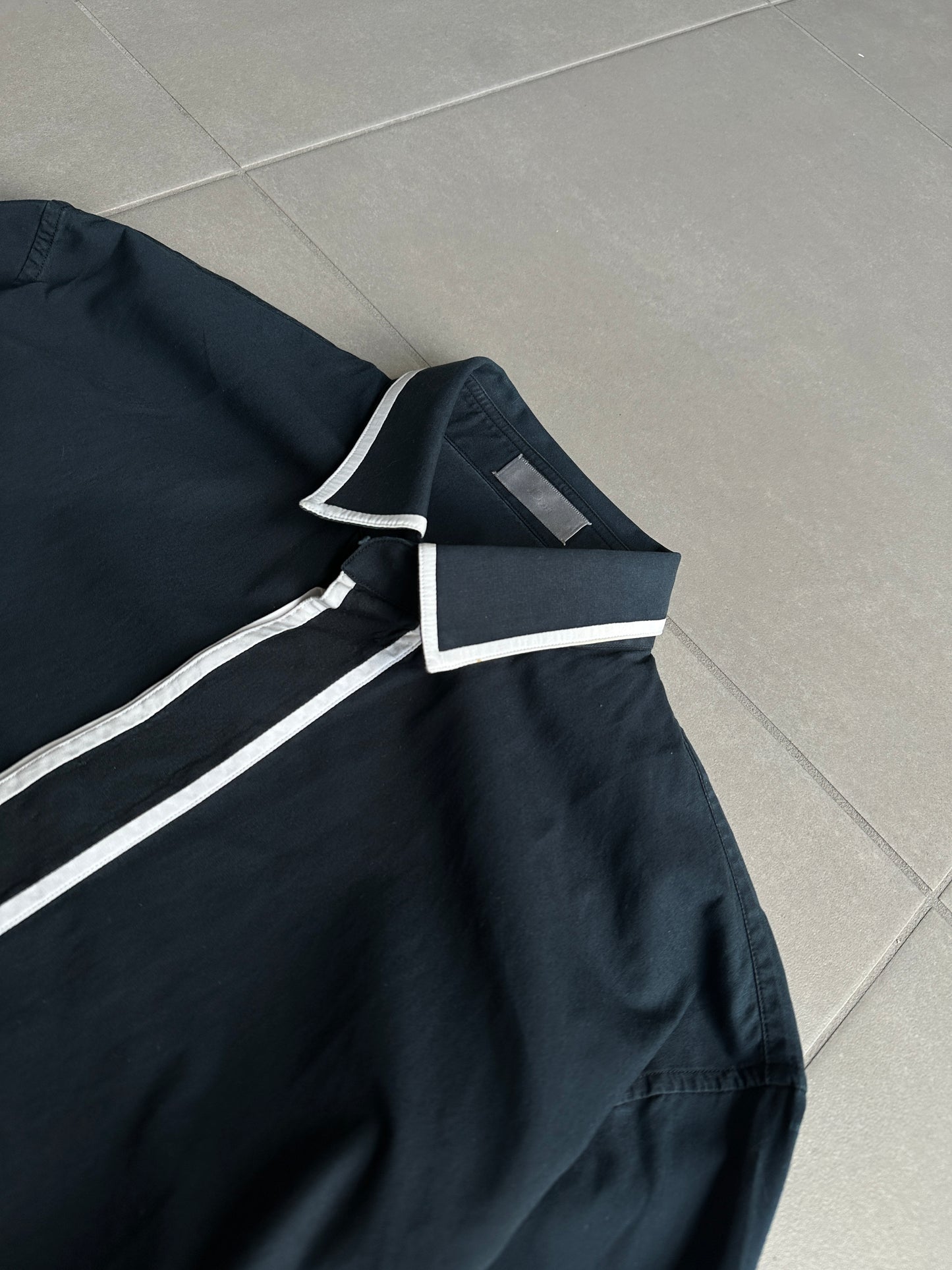 Dior Homme AW02 "reflexion" Contrast button up