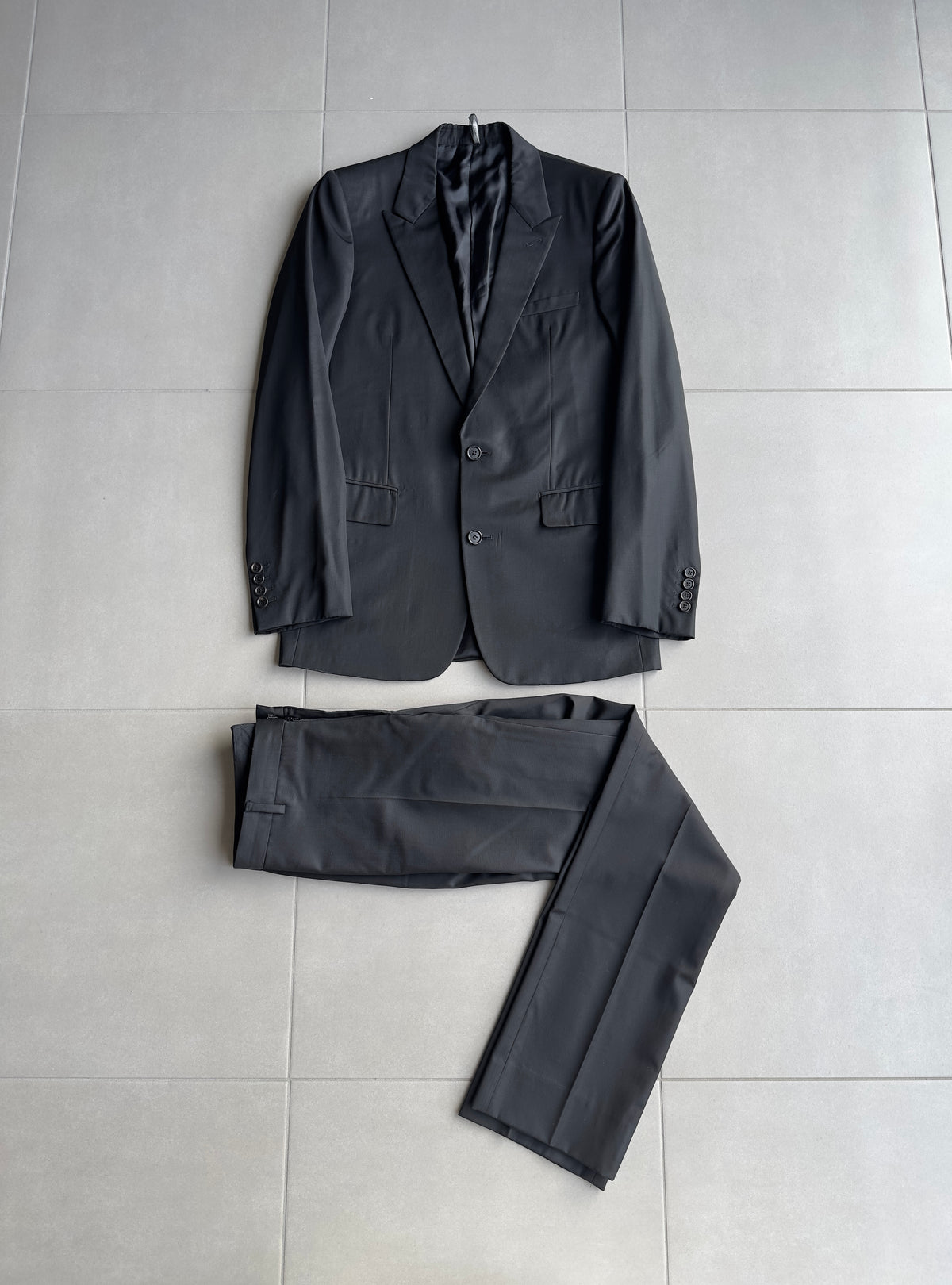 Dior Homme AW07 “Navigate” Peak lapel wool suit – zentemple