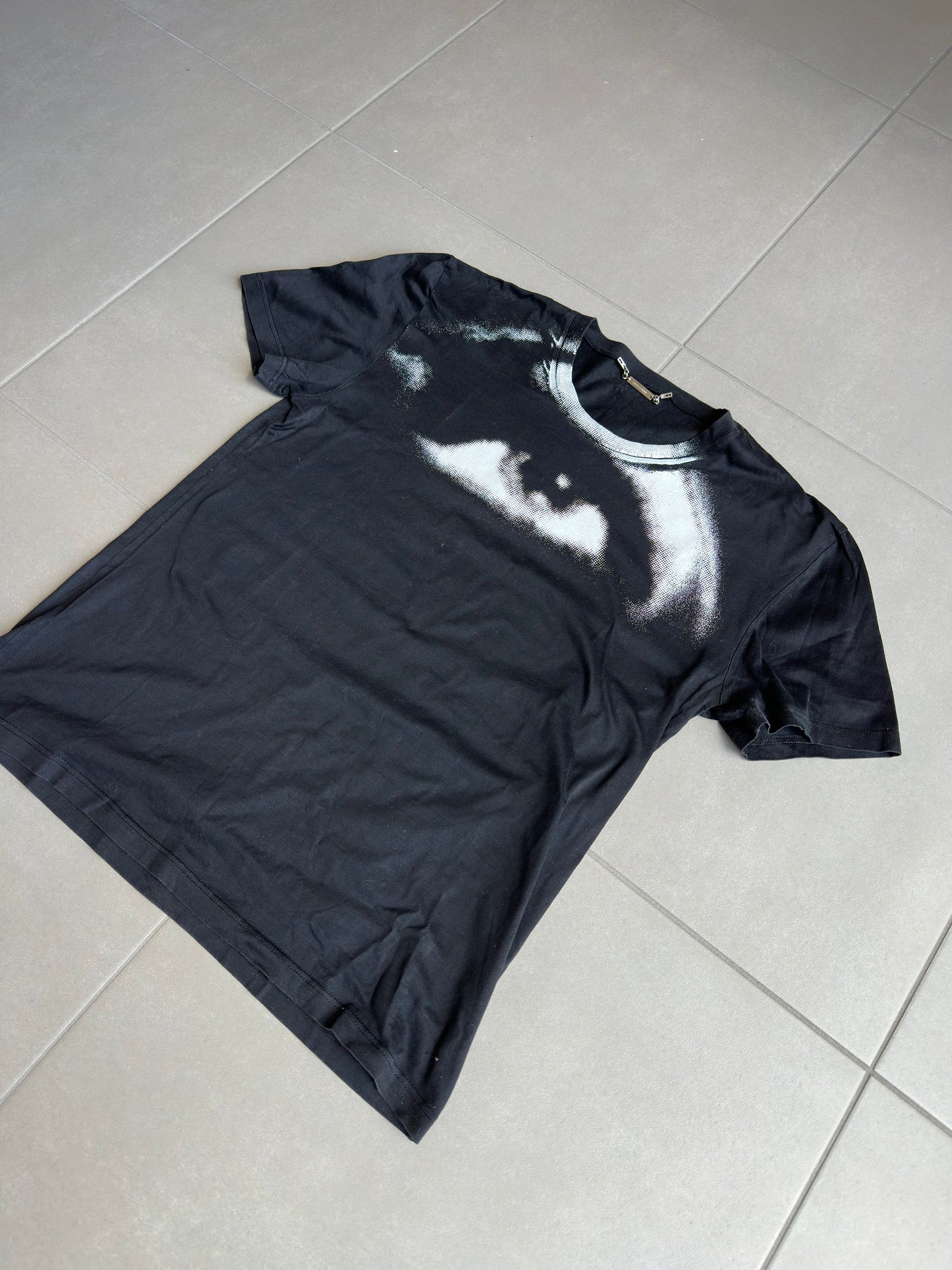 Dior Homme AW04 “Victim of the crime” Eye print t-shirt