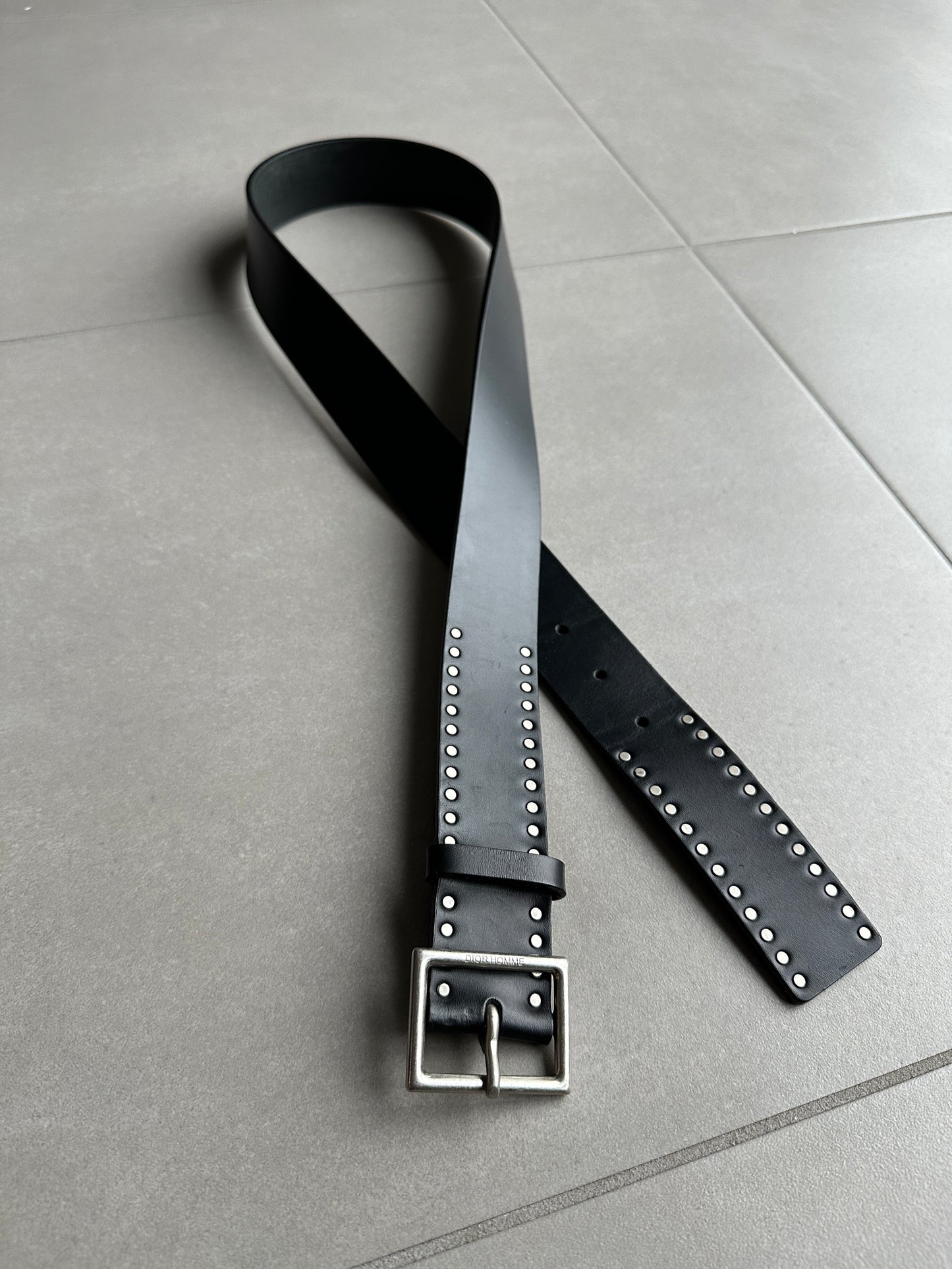 ディオールオム 06AW 「These Grey Days」スタッズカーフスキンベルト