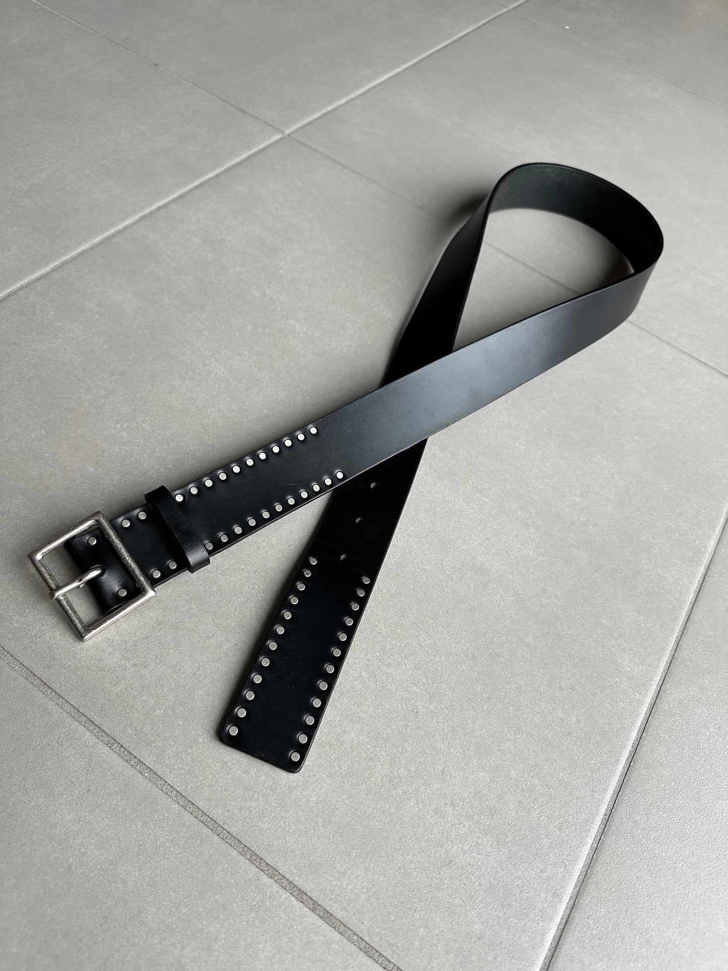 ディオールオム 06AW 「These Grey Days」スタッズカーフスキンベルト