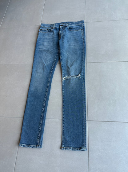 Saint Laurent Paris AW19 D02 washed whiskered distressed denim