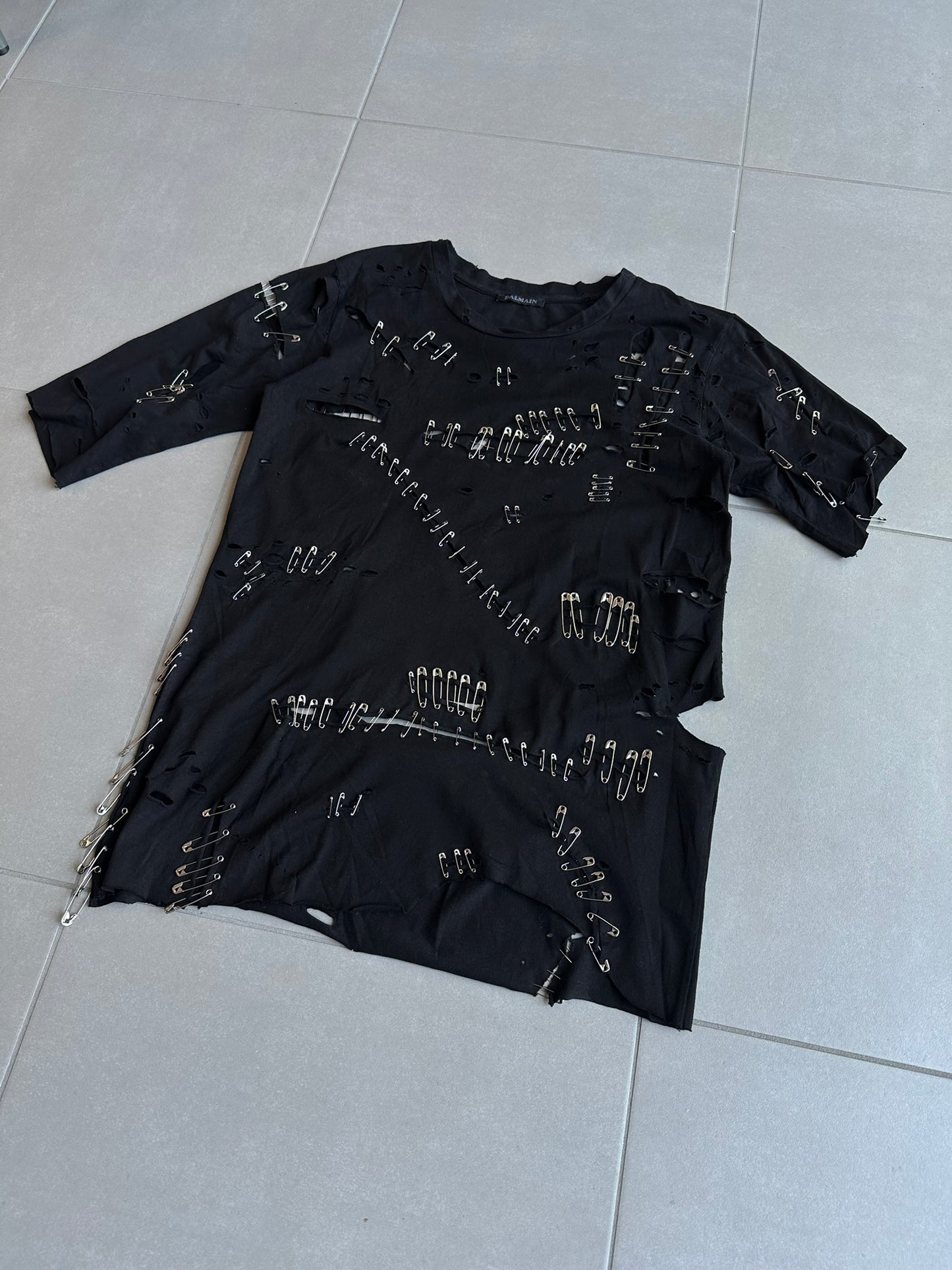 Balmain SS11 Safety pin destroyed t-shirt