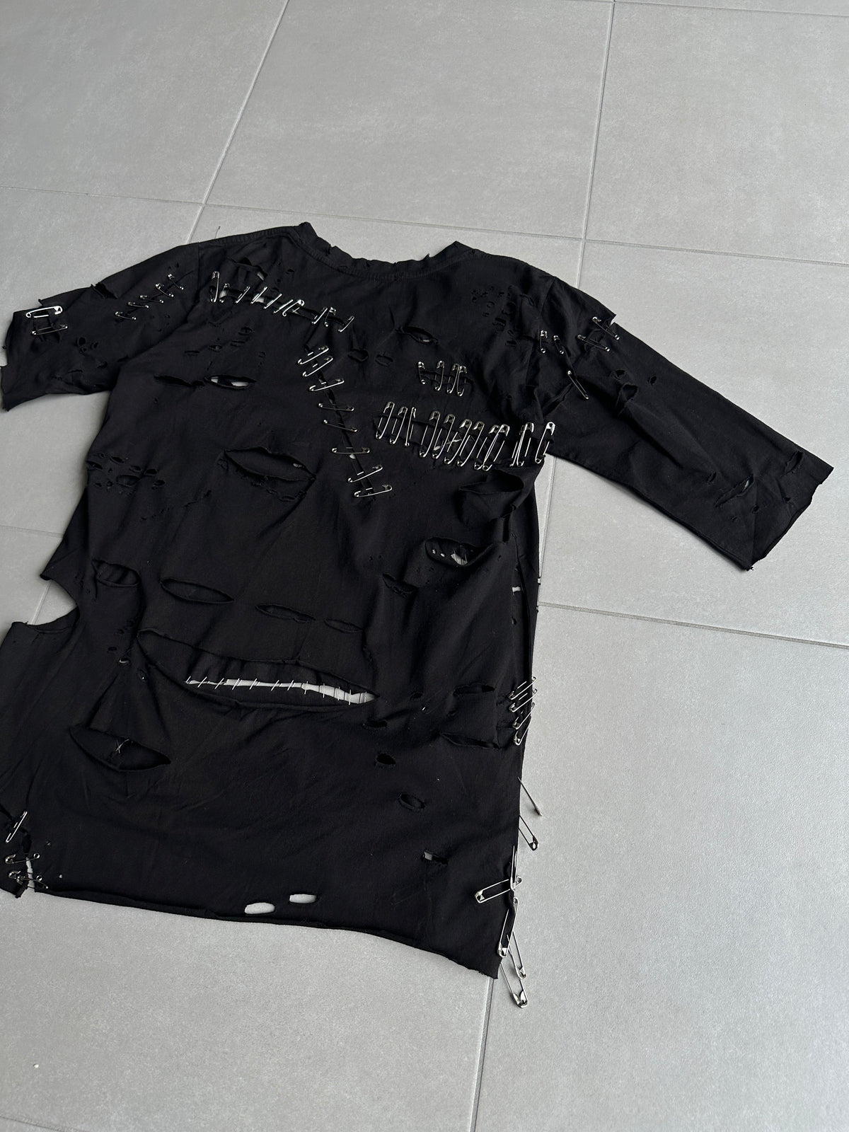 Balmain SS11 Safety pin destroyed t-shirt