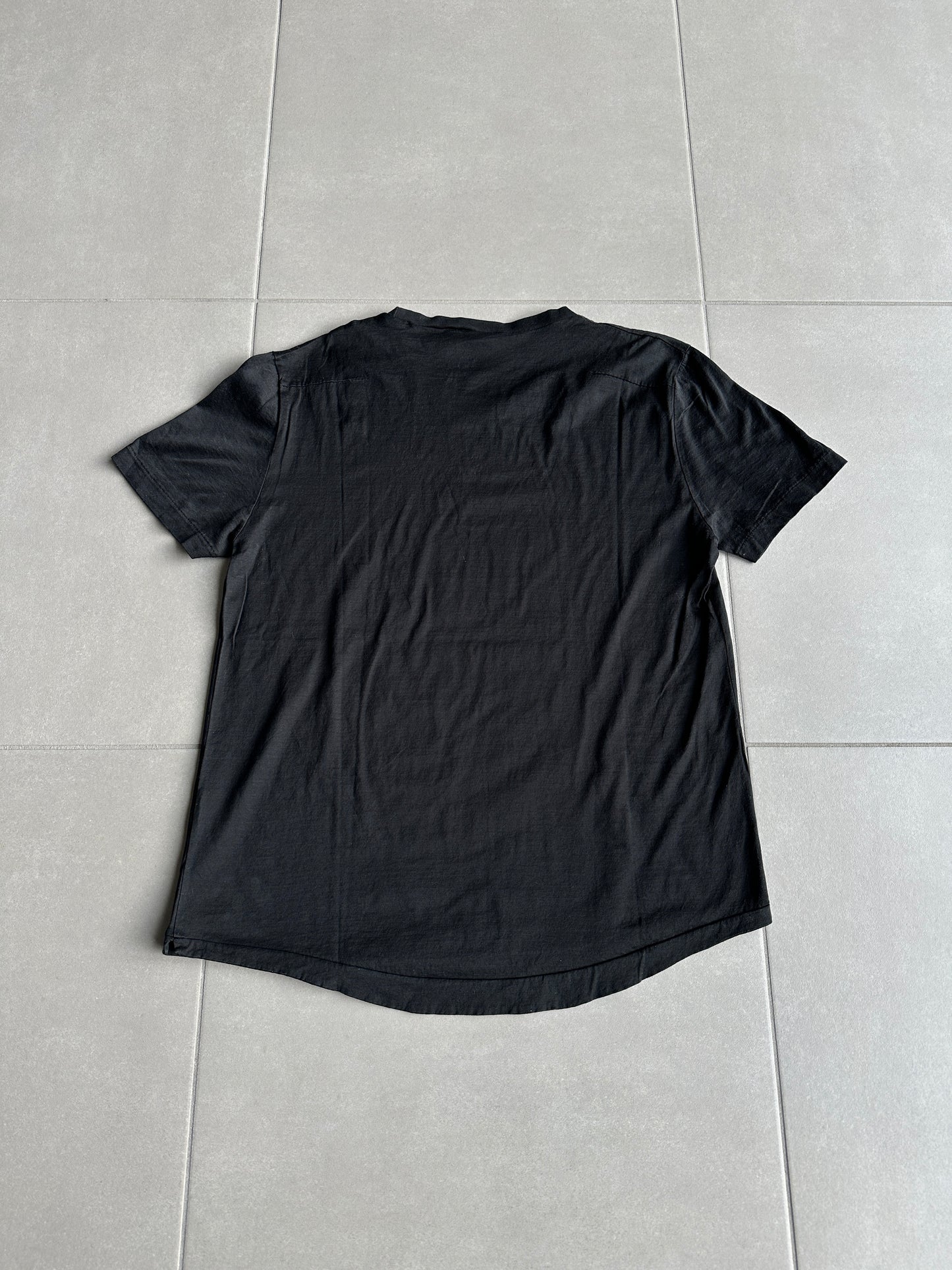 ディオール オム 2004年春夏コレクション「ストリップ」ロボットモチーフTシャツ
