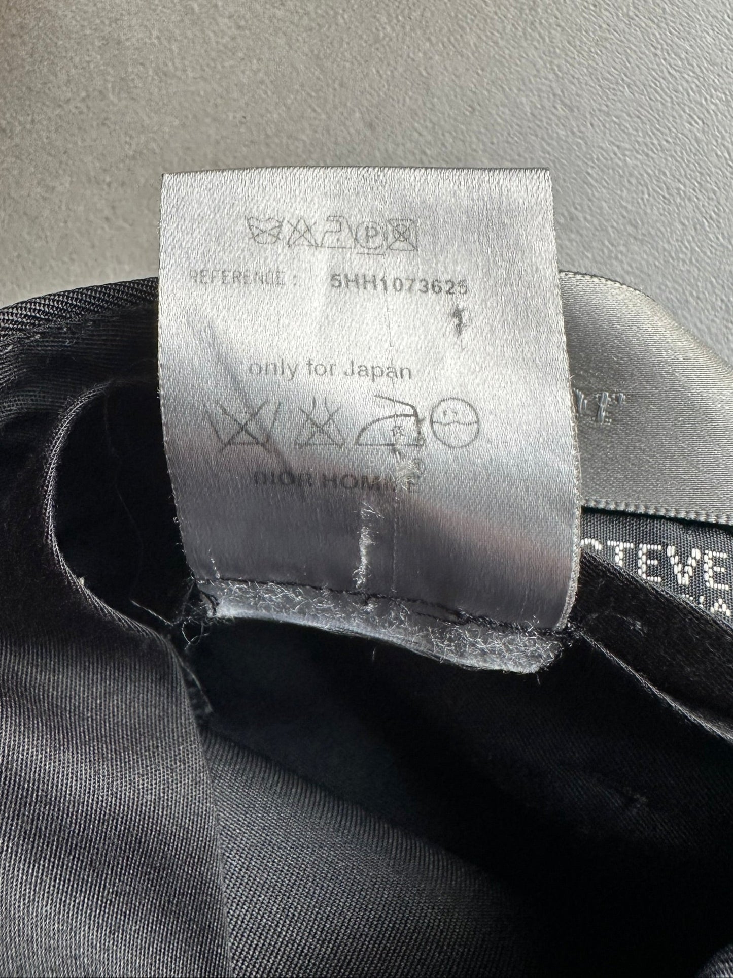 Dior Homme AW05 “In The Morning” Silk blend suit