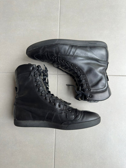 Dior Homme AW04 "Victim of the crime" Leather high-top front zip sneakers