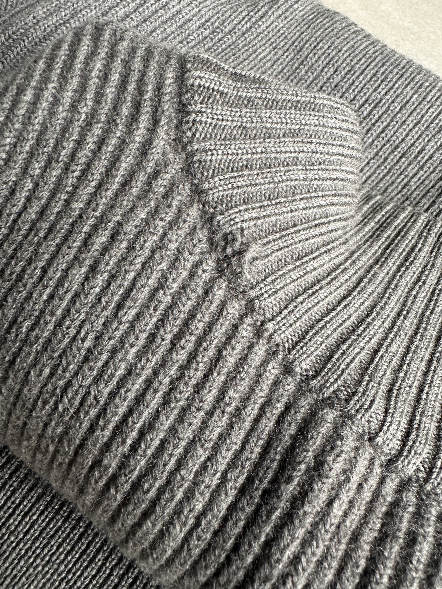 Dior Homme AW07 “Navigate” thumb hole diver knit sweater