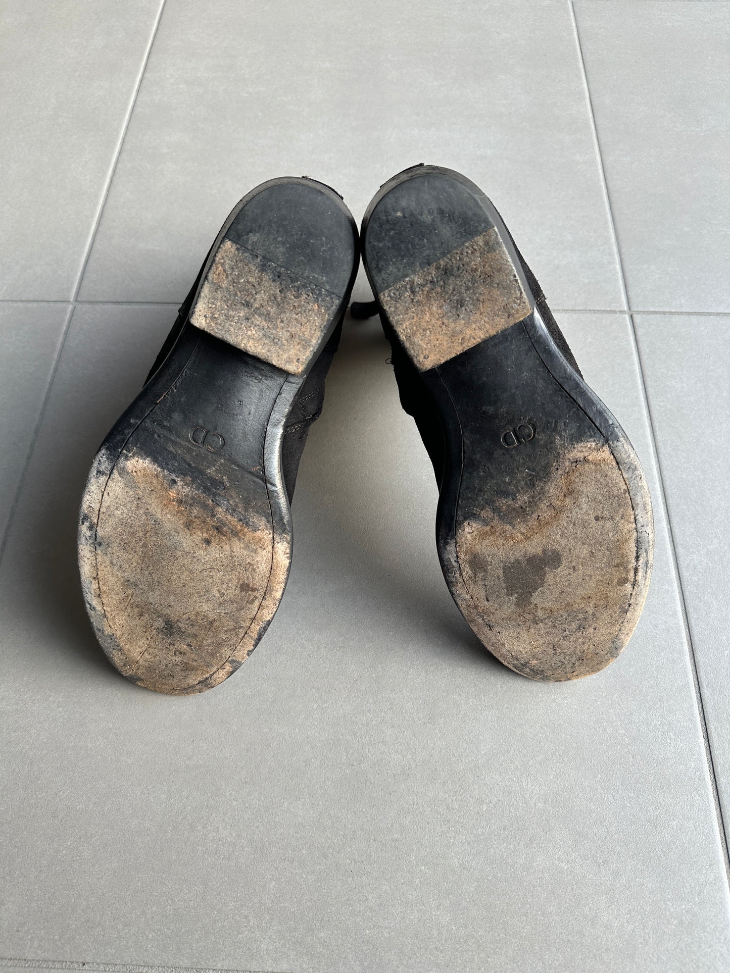 Dior Homme AW07 “Navigate” western Cuban heel suede boots