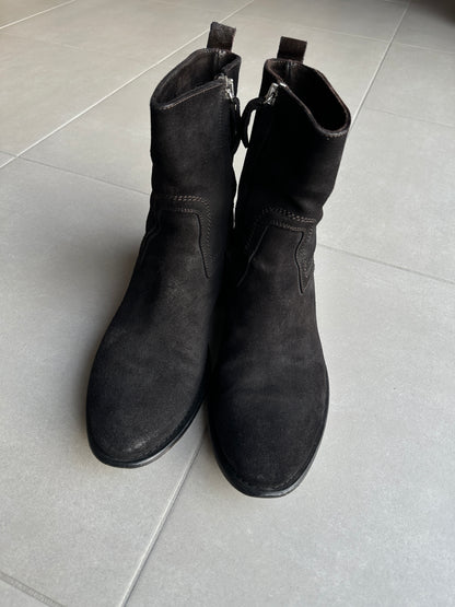 Dior Homme AW07 “Navigate” western Cuban heel suede boots