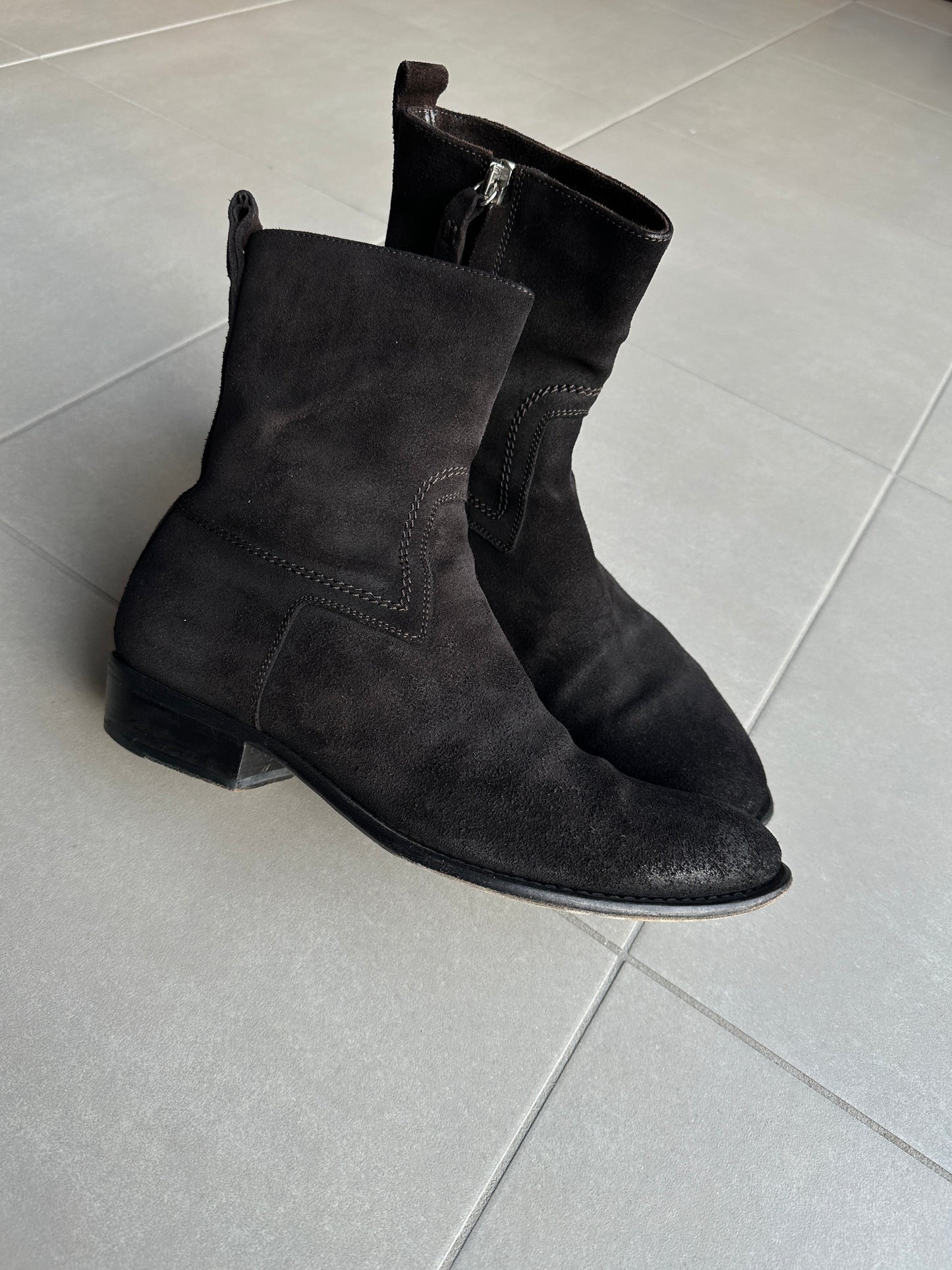 Dior Homme AW07 “Navigate” western Cuban heel suede boots