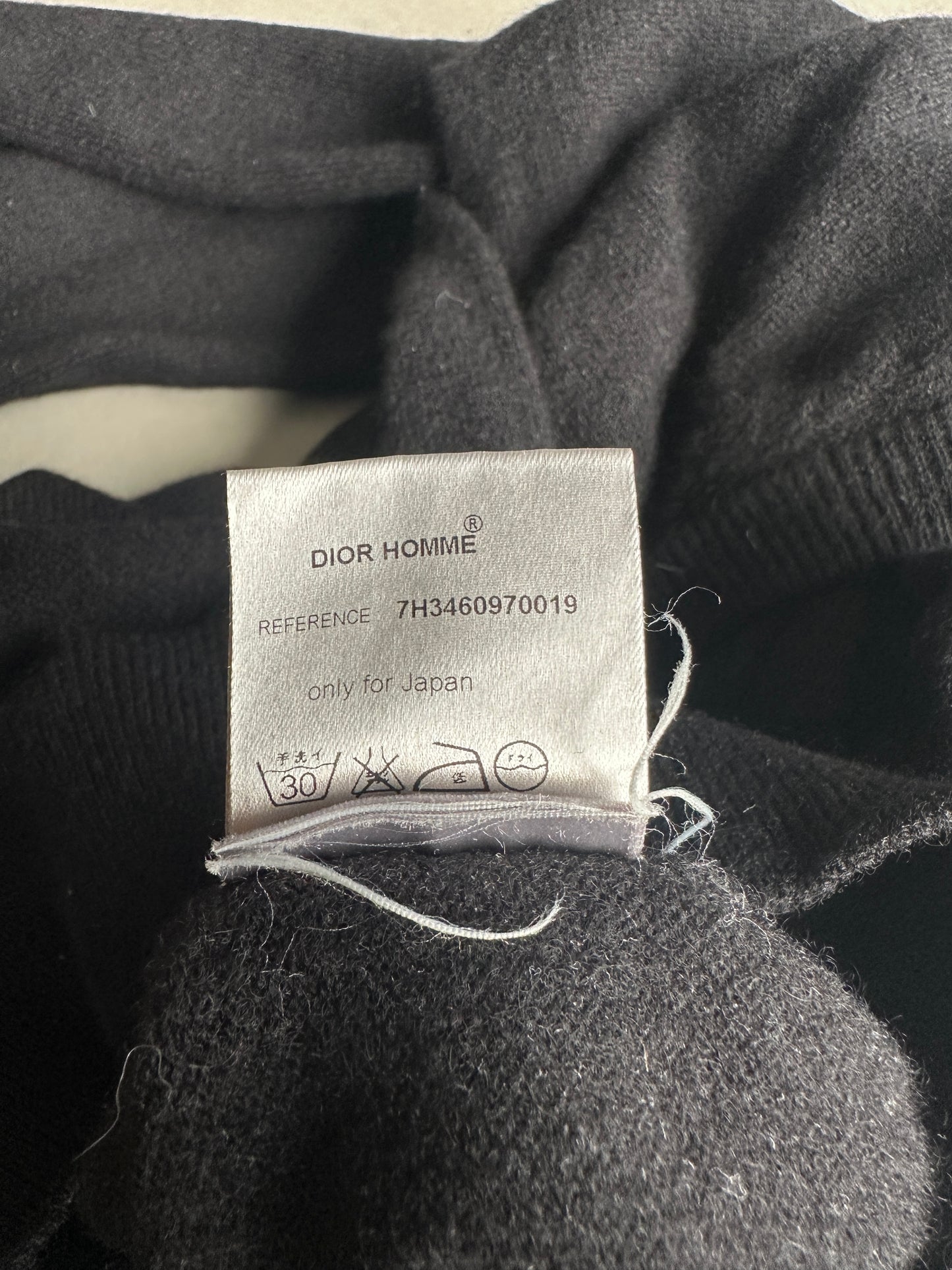 Dior Homme AW07 “Navigate” Cashmere V-neck sweater