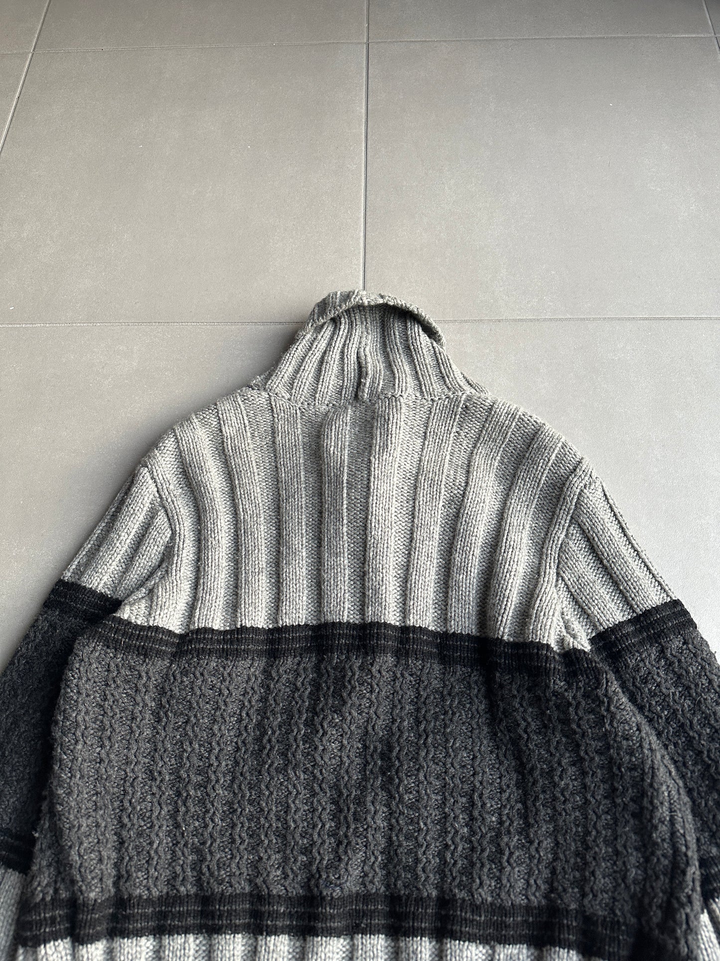 Number Nine AW07 “Love God Murder” cashmere heavy cardigan