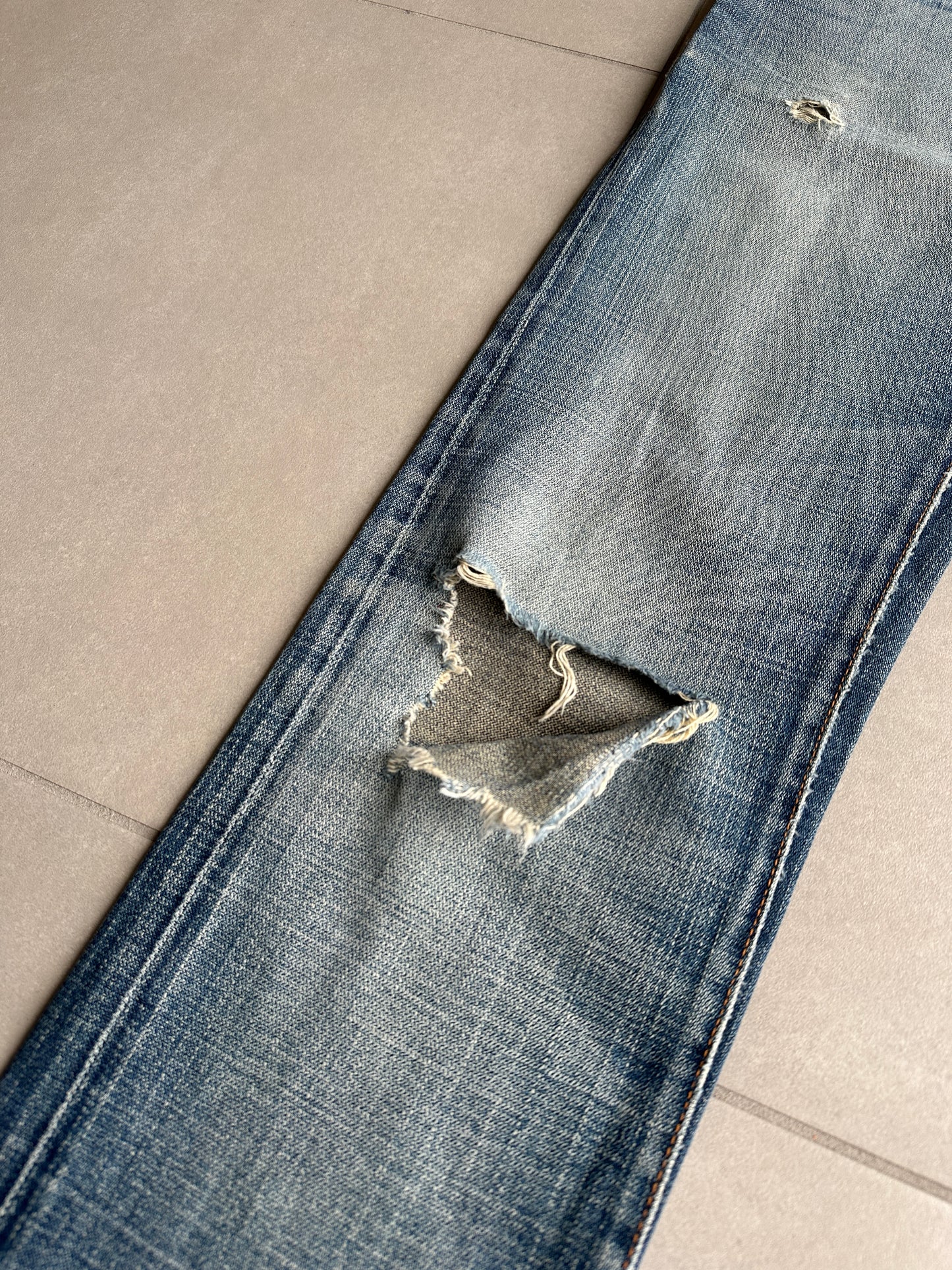 Dior Homme SS07 “We look good together” under my car denim