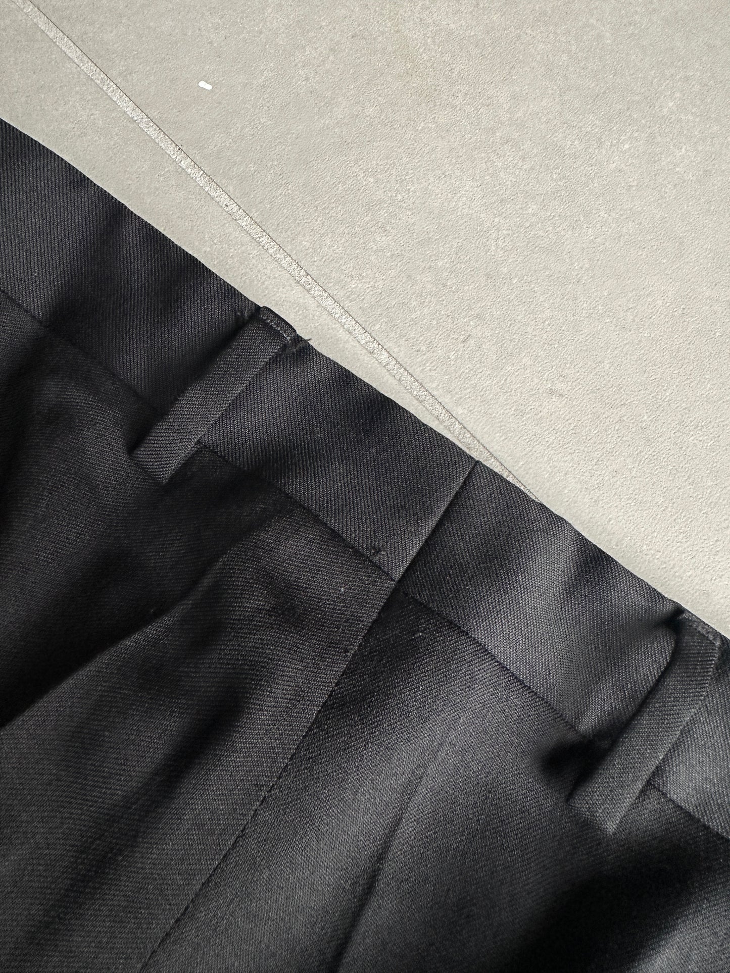 Dior Homme AW06 “These grey days” casual glossy wool slacks