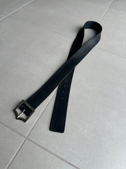 Dior Homme SS05 “BECK/Untitled” leather D point belt