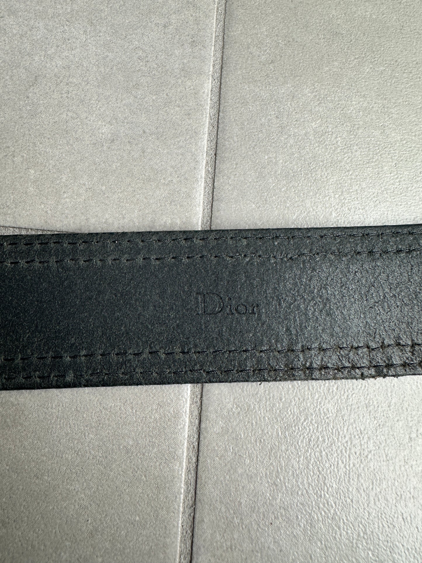 Dior Homme SS05 “BECK/Untitled” leather D point belt